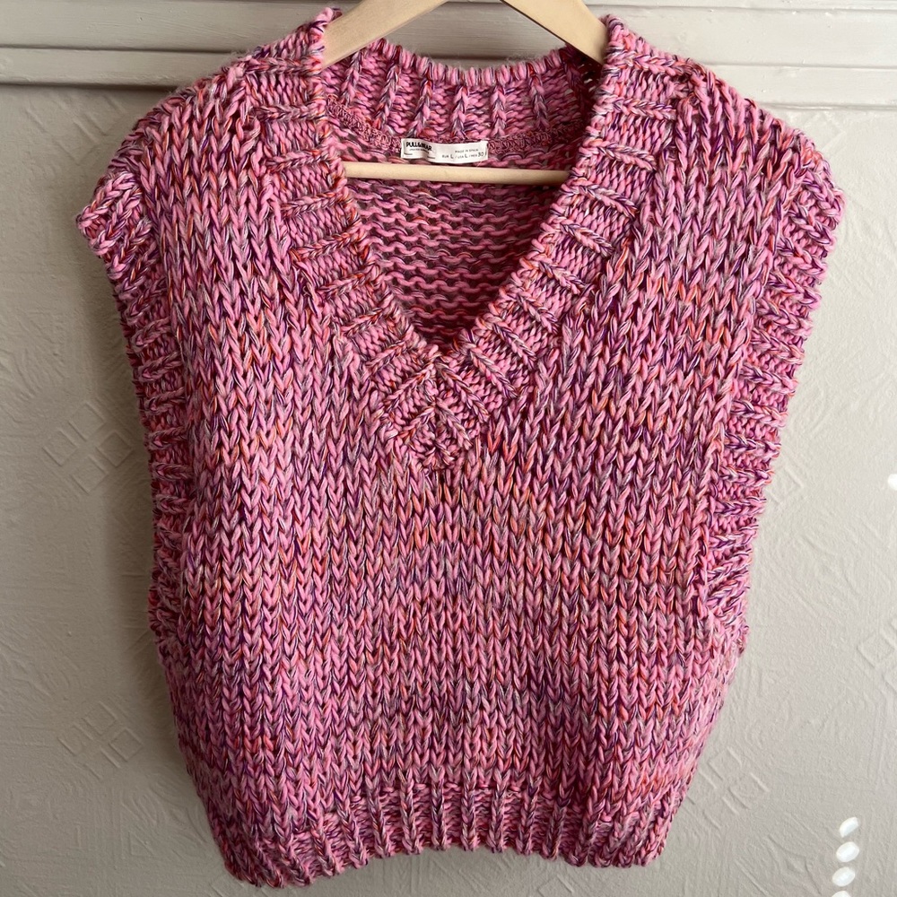Pull & Bear Large Women’s Chunky Knit Cropped Sweater Vest